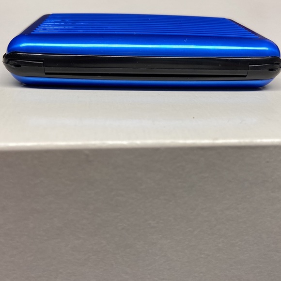 RFID CC Hard case - Picture 6 of 6